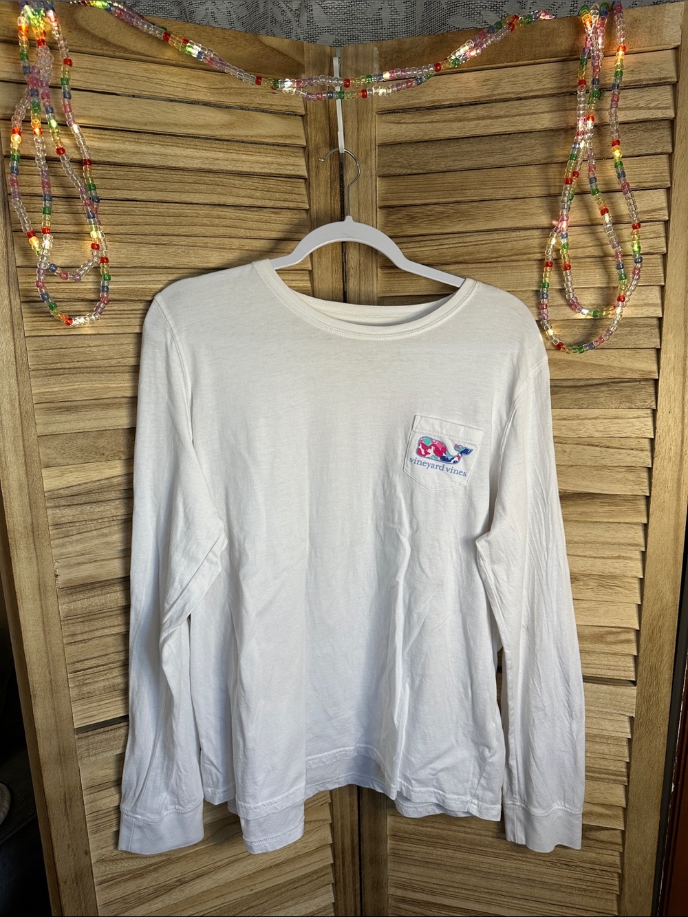 Vineyard Vines White Long Sleeve Pocket Tee with Colorful Whale